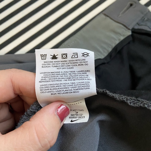 Men’s Nike Shorts size 34 - Picture 2 of 4